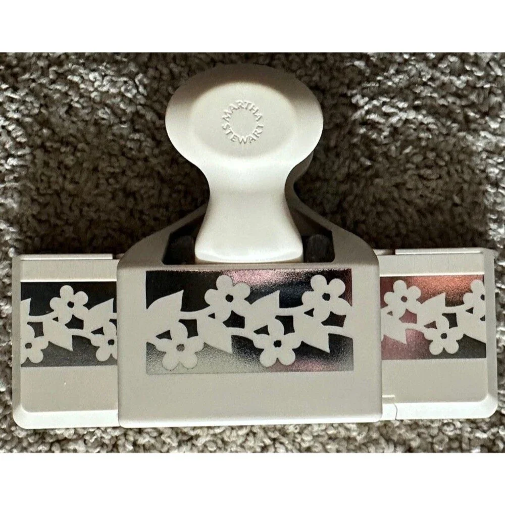 Martha Stewart  Flower Leaves Blossom 2” Edge Punch Boarders